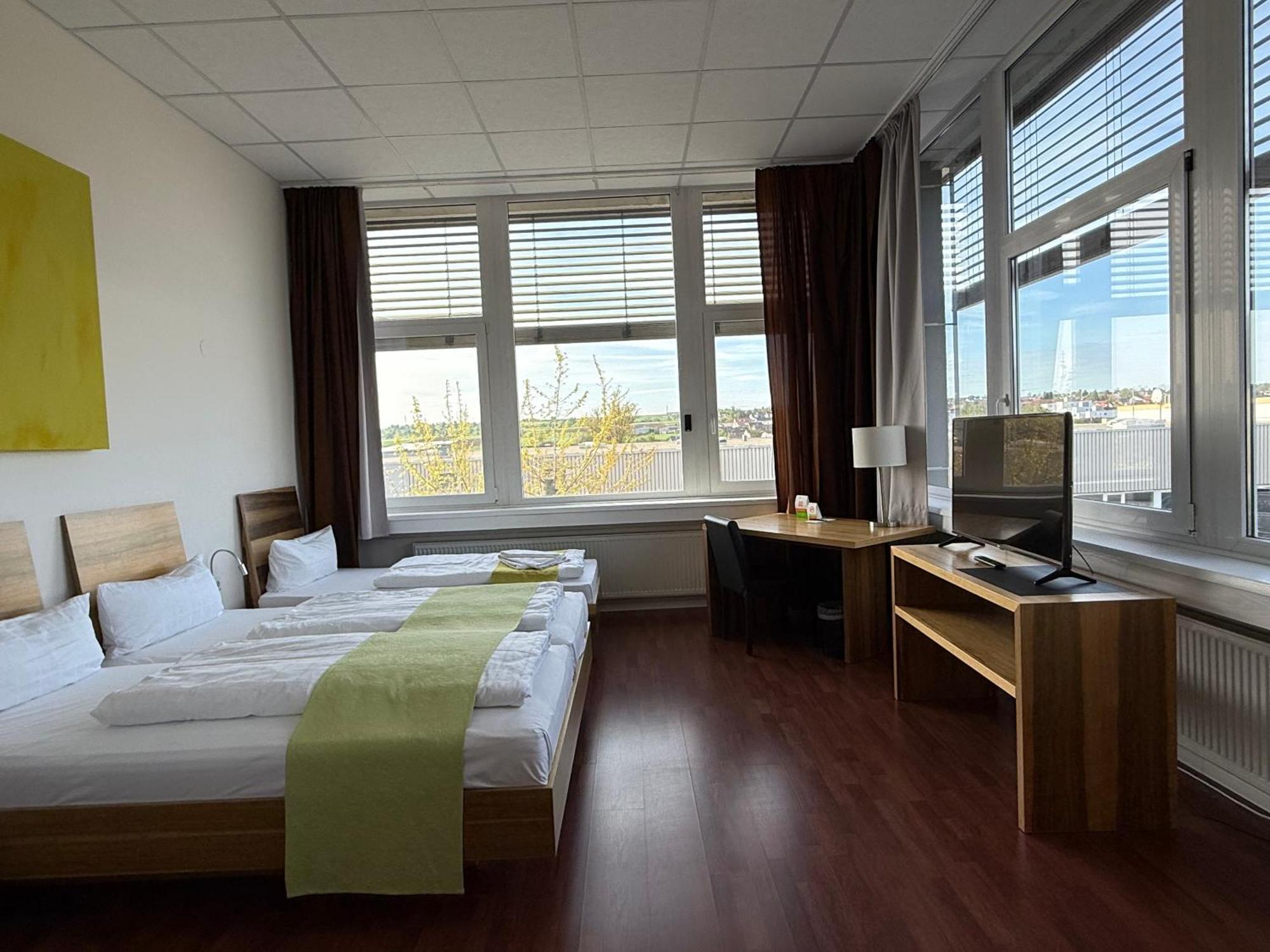 Amh Airport-Messe-Hotel Stuttgart Filderstadt Cameră foto